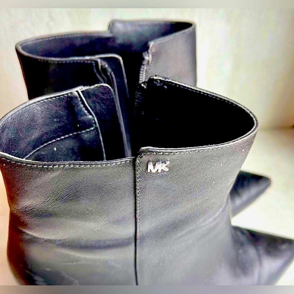 Michael Kors Black Leather Ankle Boots Stiletto heels Women’s Size 8M Amazing